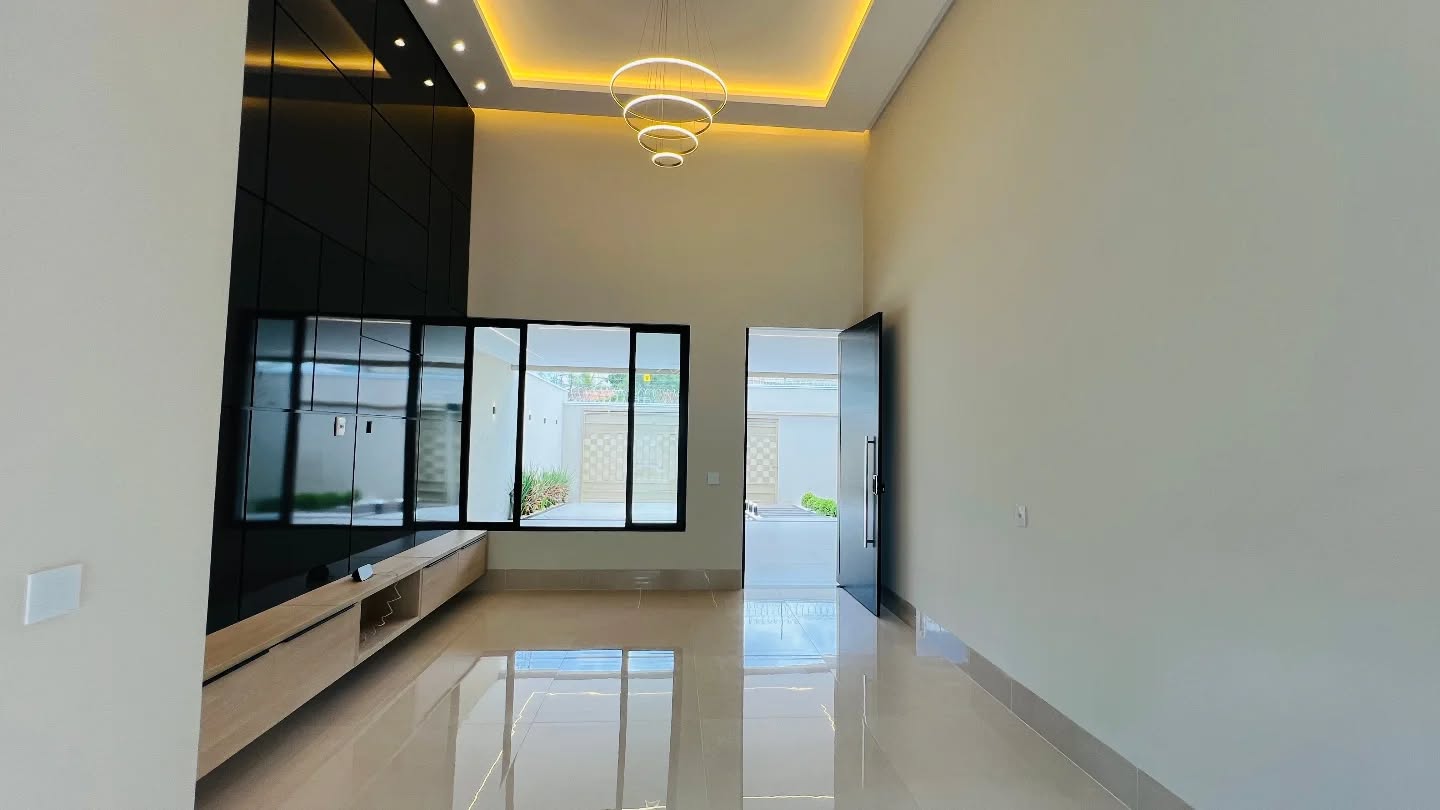 Casa, 3 quartos, 232 m² - Foto 3